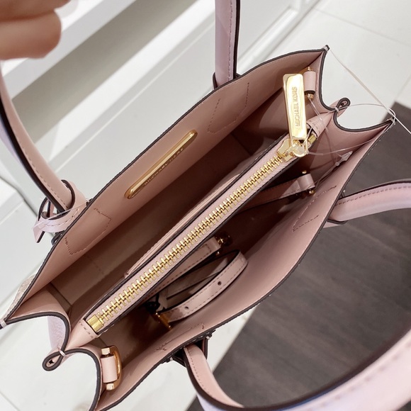 Michael Kors Mercer Medium Logo Crossbody Bag - Picture 6 of 10